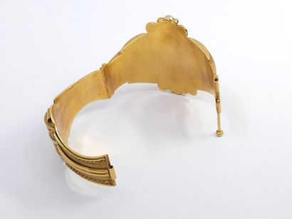 IMPORTANT openwork bracelet in three-tone...