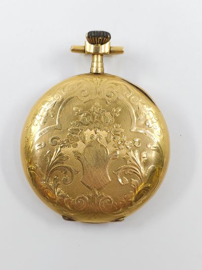 750° yellow gold gousset WATCH, finely chased,...