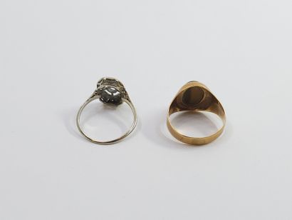 LOT including : 
Ring setting in 750° gold...
