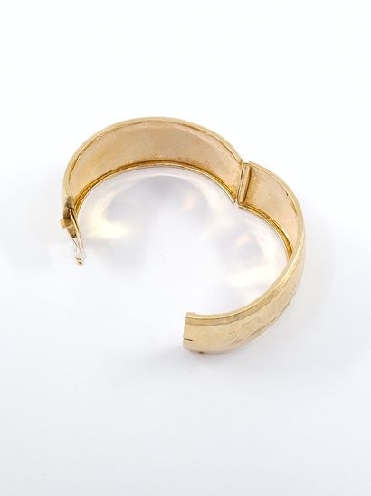 IMPORTANT chased openwork bangle 
weight...