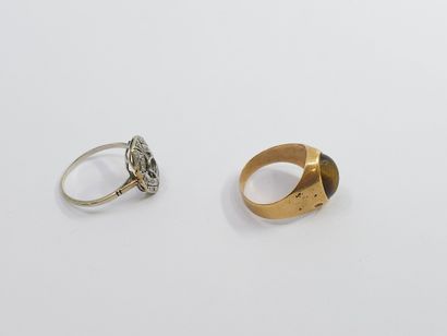 LOT including : 
Ring setting in 750° gold...