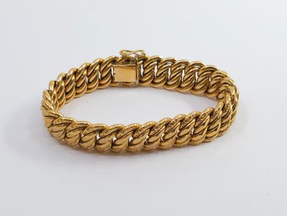 BRACELET in American cut 750° yellow gold...
