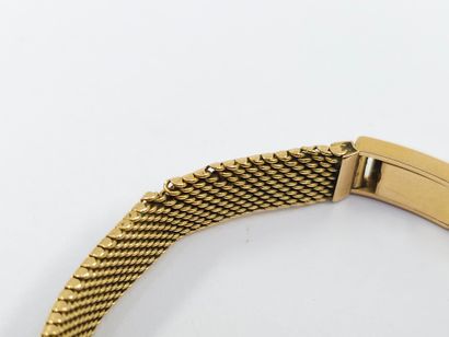 LIP 
Ladies' wristwatch in 750° yellow gold...