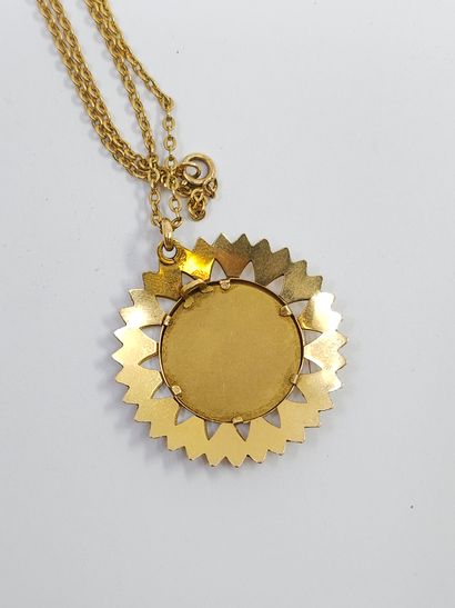 750° yellow gold CHAIN with yellow gold pendant...