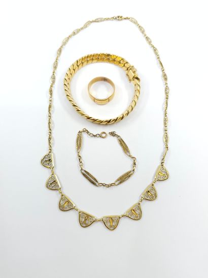 LOT d'or 750° comprenant : 
Collier colerette...
