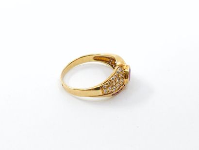 RING in yellow gold 750° set with a ruby...
