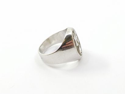 CHEVALIERE in 750° white gold set with a...