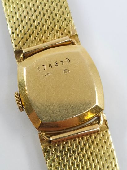 JAEGER LECOULTRE 
Montre bracelet en or jaune...