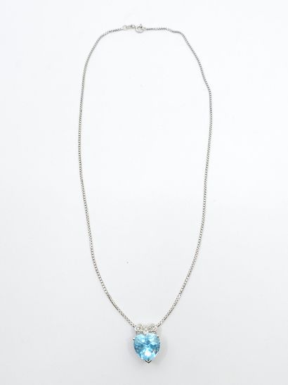 SMALL chain in 750° white gold with a pendant...