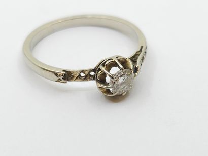 RING in 750° white gold set with an old-cut...
