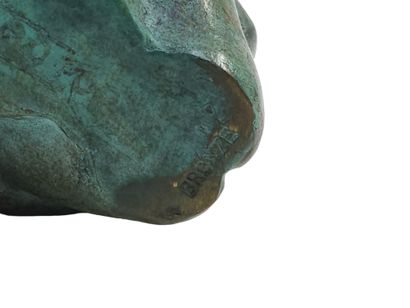 JP LEVERRIER (1922-1996)
Moine en bronze...