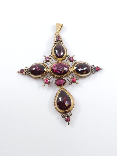 REGIONALIST WORK 
Large cross in 750° pink...