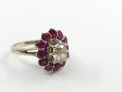 Daisy ring in 750° white gold set with a...