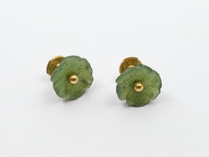BOUTONS D'OREILLE en or jaune 750° et jade
Poids...