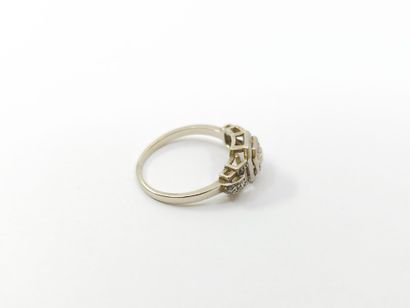 RING in 750° yellow gold and platinum set...