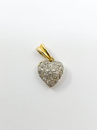 PENDENTIF cœur en or deux tons 750° pavé...