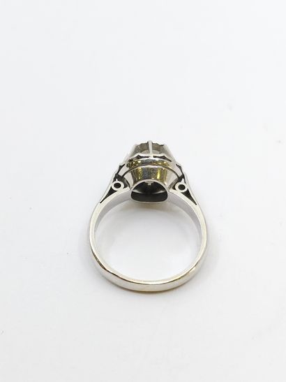 RING in 750° white gold set with a diamond,...
