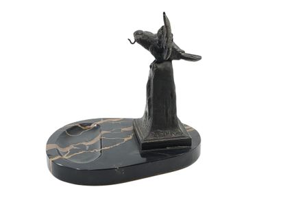 LF MOREAU
Porte-montre figurant un aigle...