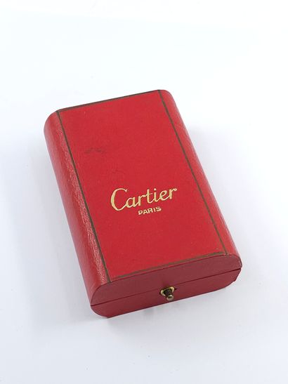 CARTIER 
Elegant briquet en métal argenté...