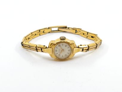 MONTRE BRACELET, boitier en or, bracelet...