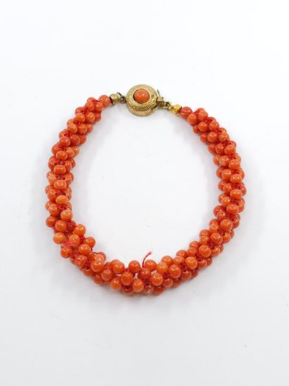 BRACELET corail en argent vermeillé 800
Poids...