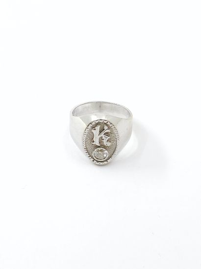 CHEVALIERE in 750° white gold set with a...