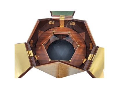 M. VUILLERMOZ (20th century). 
Polyhedral...