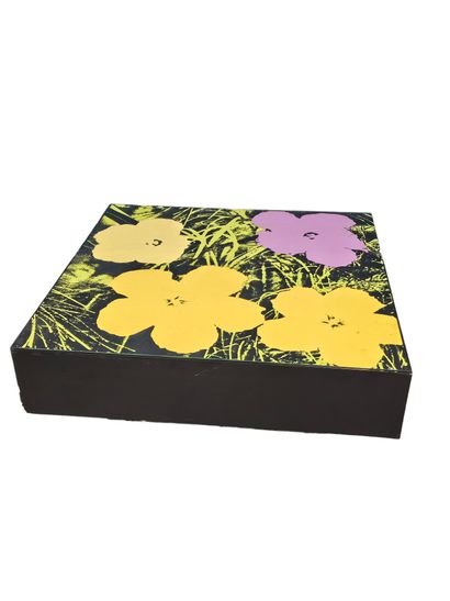 Modern work - Ed. SBAF
Coffee table with...
