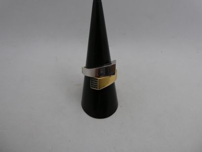 1 Bague Or 2 tons 18kt et pierres 5,66g