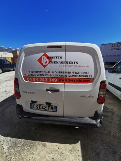 Véhicule PEUGEOT modèle PARTNER
Immatriculé...