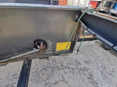remorque porte conteneur 
Immatriculé FN-060-...