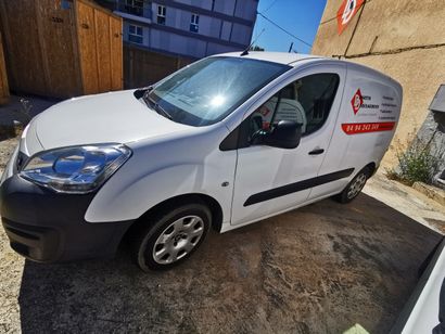 Véhicule PEUGEOT modèle PARTNER
Immatriculé...