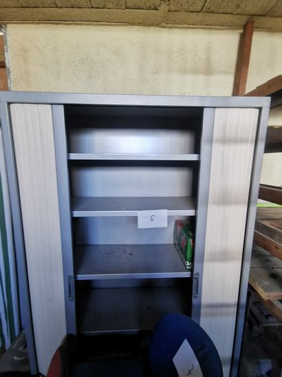 Armoire à rideau