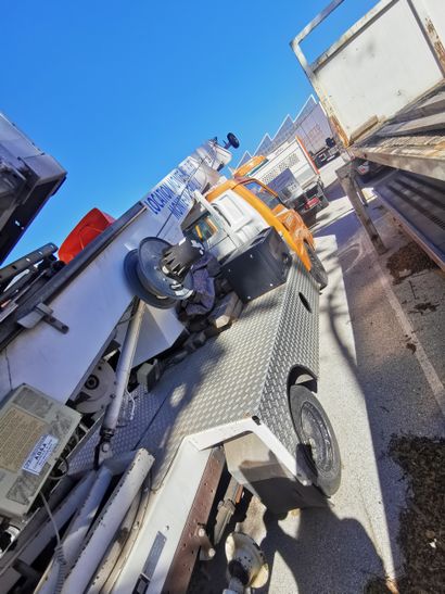 Véhicule MAZDA modèle BONGO E2200
Immatriculé...