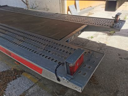 Plateau 
Remorque TEMA 
Immatriculé DT-761-ML
Mise...