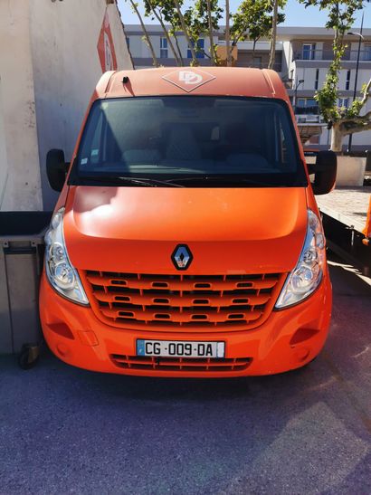 Véhicule RENAULT modèle MASTER
Immatriculé...