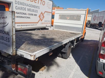 Véhicule IVECO modèle PLATEAU 
Immatriculé...