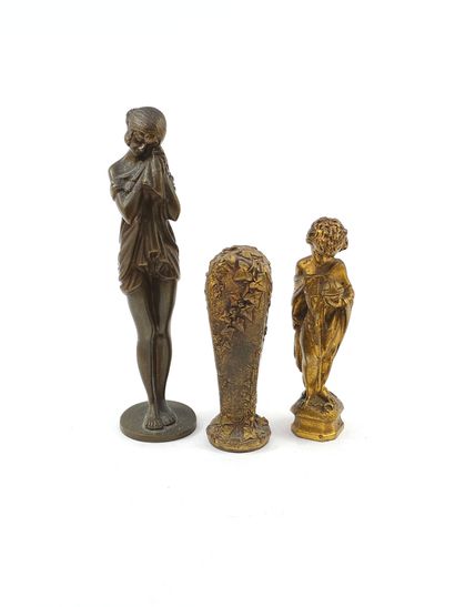 LOT de cachets en bronze comprenant :
Jeune...