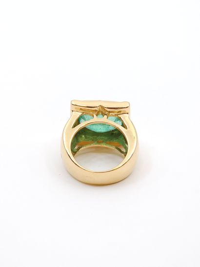 TRAVAIL FRANÇAIS 
BAGUE en or jaune 750°...