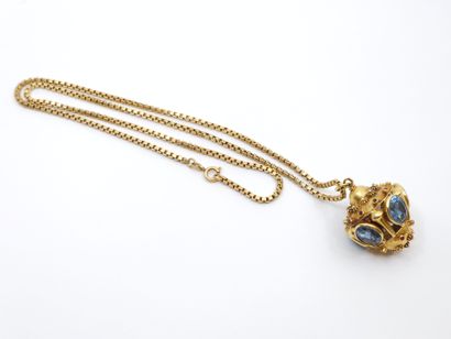 TRAVAIL ITALIEN
COLLIER sautoir en or jaune...