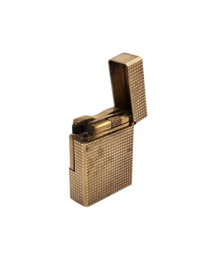DUPONT
Briquet en métal doré