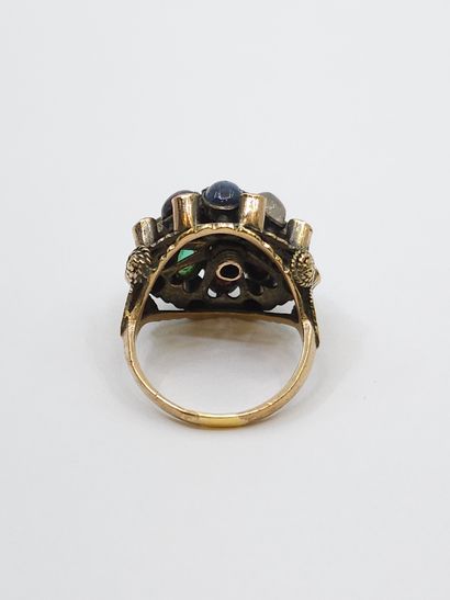 TRAVAIL INDIEN
Bague en or et argent ornée...