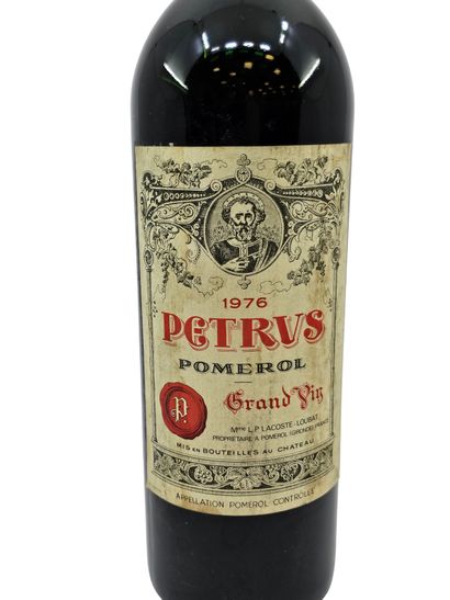 PETRUS 1976 Pomerol grand vin
Bottle of red...