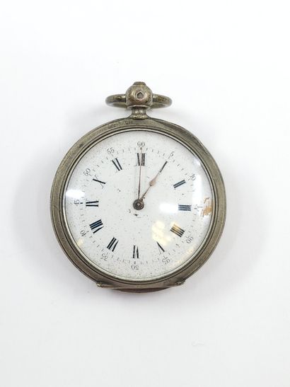 MONTRE de col en argent 
Poids brut : 30,18...