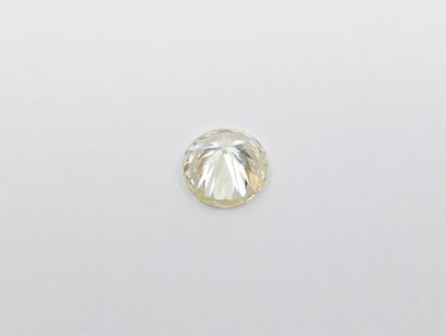 BAGUE en or gris 750° ornée d'un diamant...