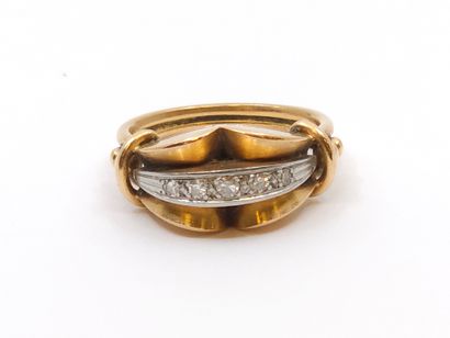 TRAVAIL Français Xxème siècle
Bague en or...