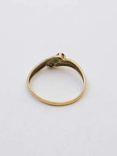 BAGUE en or jaune 750° ornée d'un rubis,...