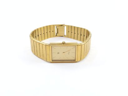 LIP 
Montre bracelet en métal doré 
Mouvement...