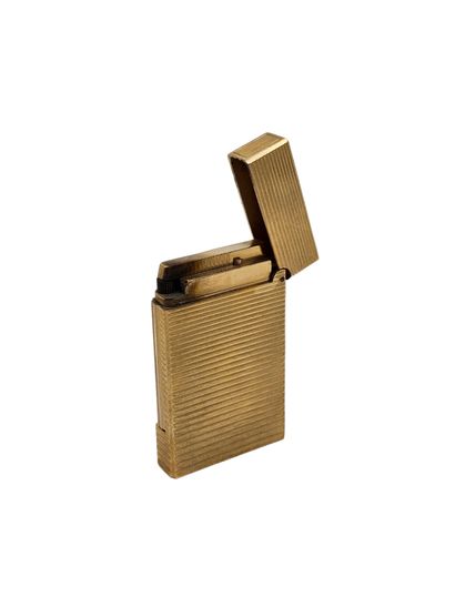 DUPONT
Briquet extraplat en plaqué or dans...