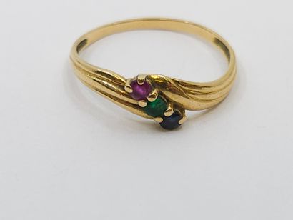 BAGUE en or jaune 750° ornée d'un rubis,...